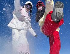 开云官方app入口-加拿大单板滑雪选手惊艳亮相，赢得掌声连连的简单介绍