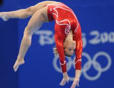 开云体育官网-铁壁与死神，当广东封锁遭遇杜兰特无解杀招