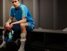 开云体育平台APP-亚特兰大的雨浇不灭广东的梦，昨夜，武切维奇在亿万平行时空之一端被评级拉满