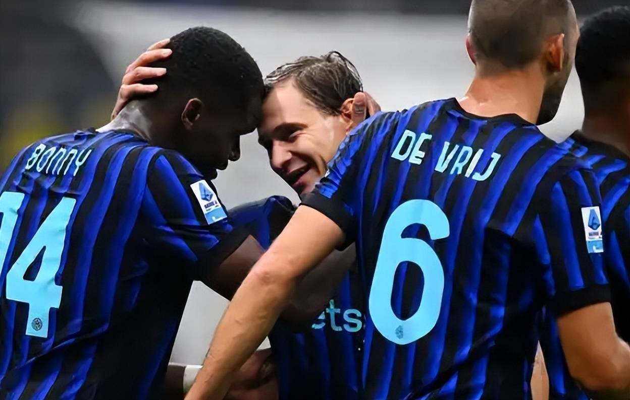 开云体育官方网站-紧张比拼中诞生新星,球队士气高涨