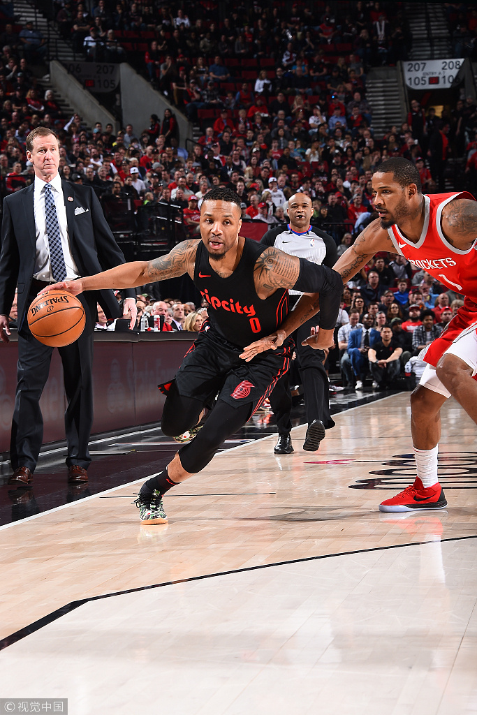 开云体育下载-火箭逆袭开拓者,晋级季后赛领先一步